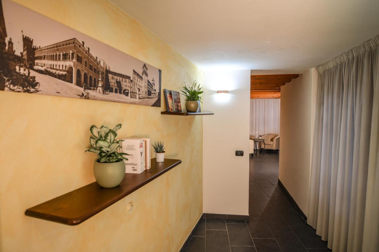 Zen Hotel Ferrara Ngoại thất bức ảnh